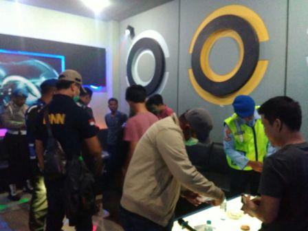 BNNP Razia Tempat Hiburan Malam di Pekanbaru